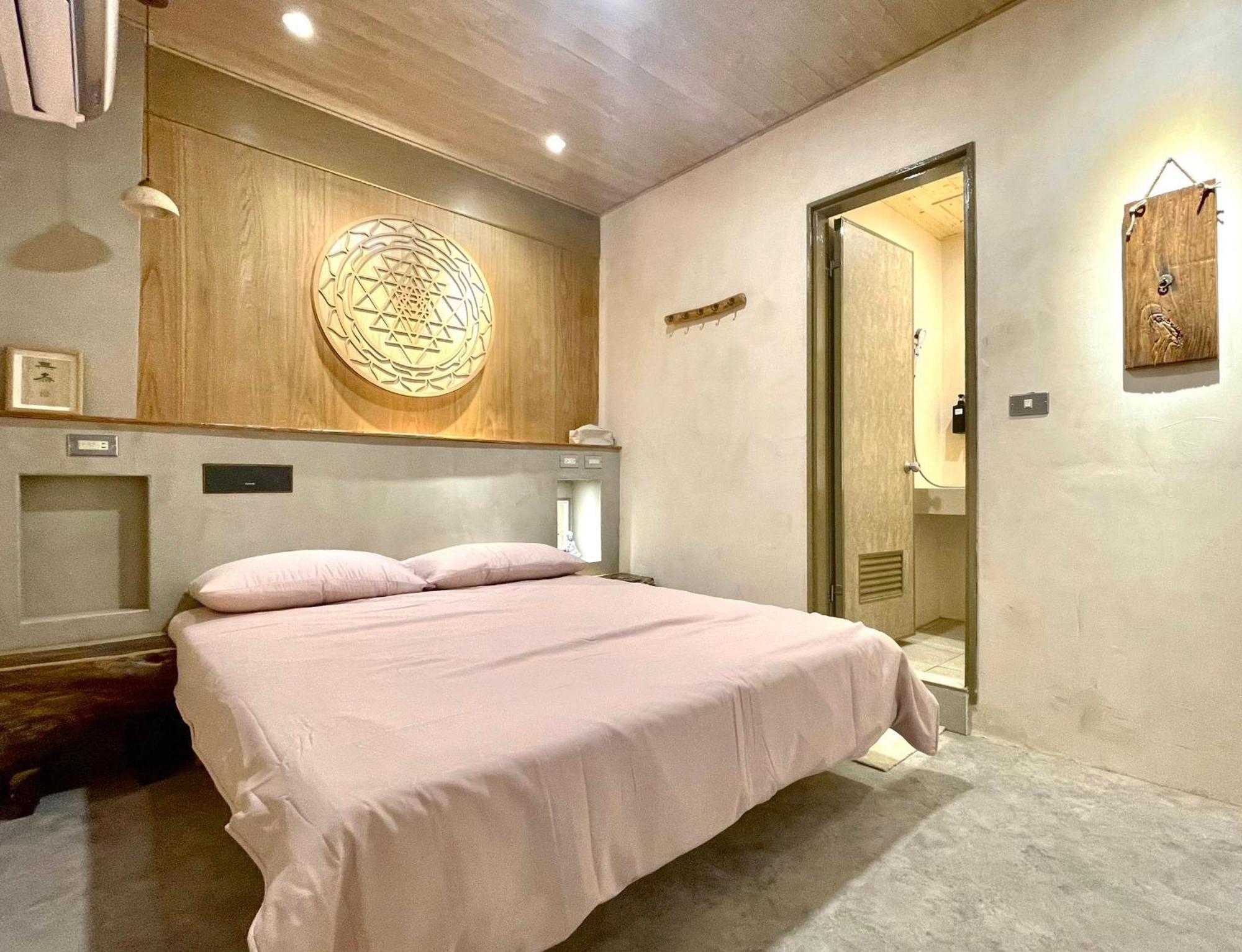 Apartamento 醒覺旅人-訂房後需聯繫轉帳 Tainan Exterior foto