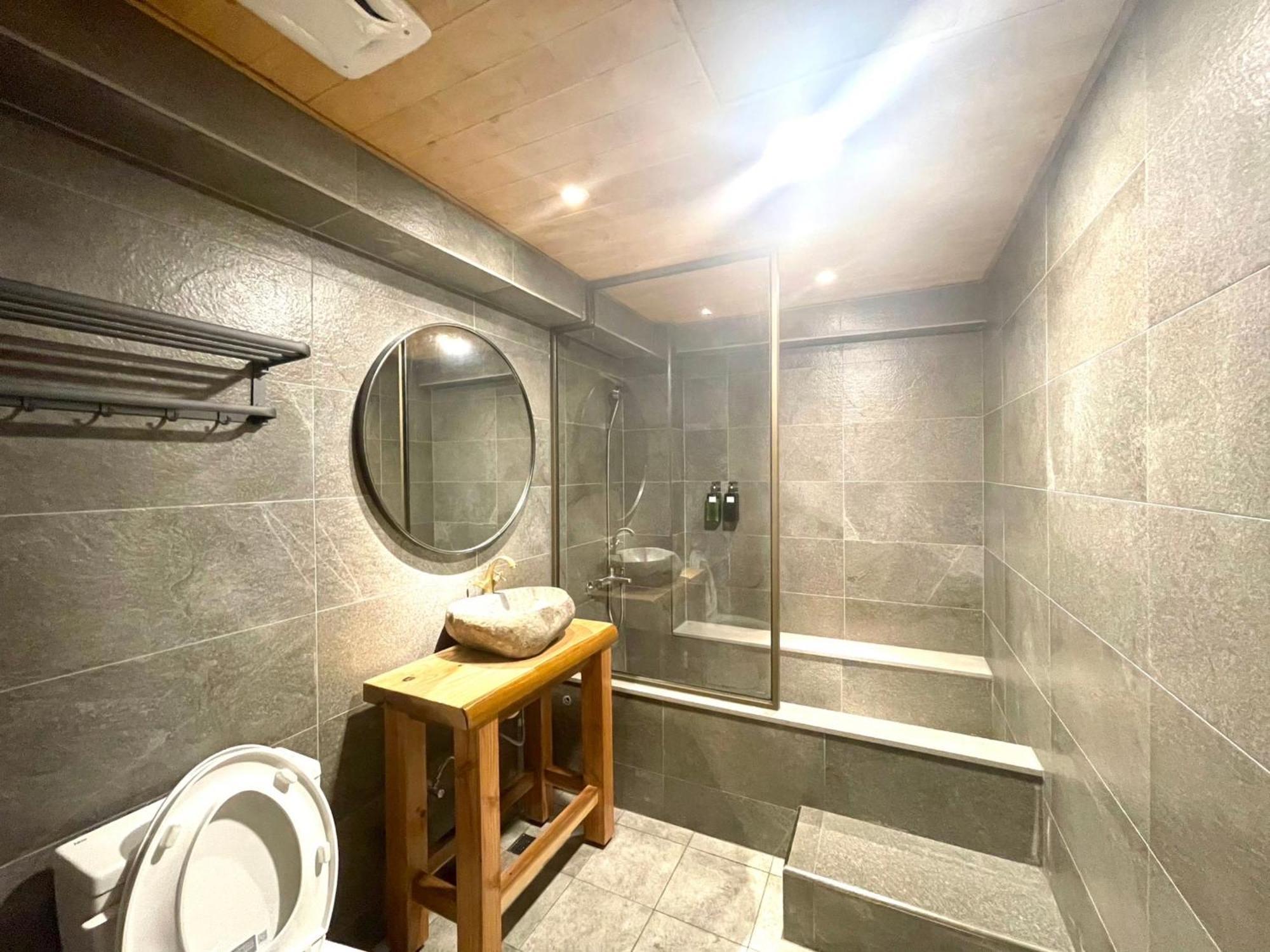 Apartamento 醒覺旅人-訂房後需聯繫轉帳 Tainan Exterior foto