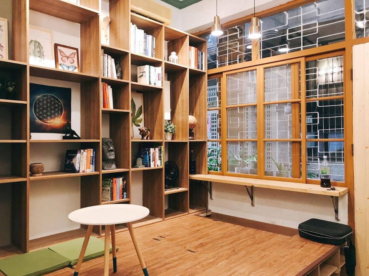 Apartamento 醒覺旅人-訂房後需聯繫轉帳 Tainan Exterior foto
